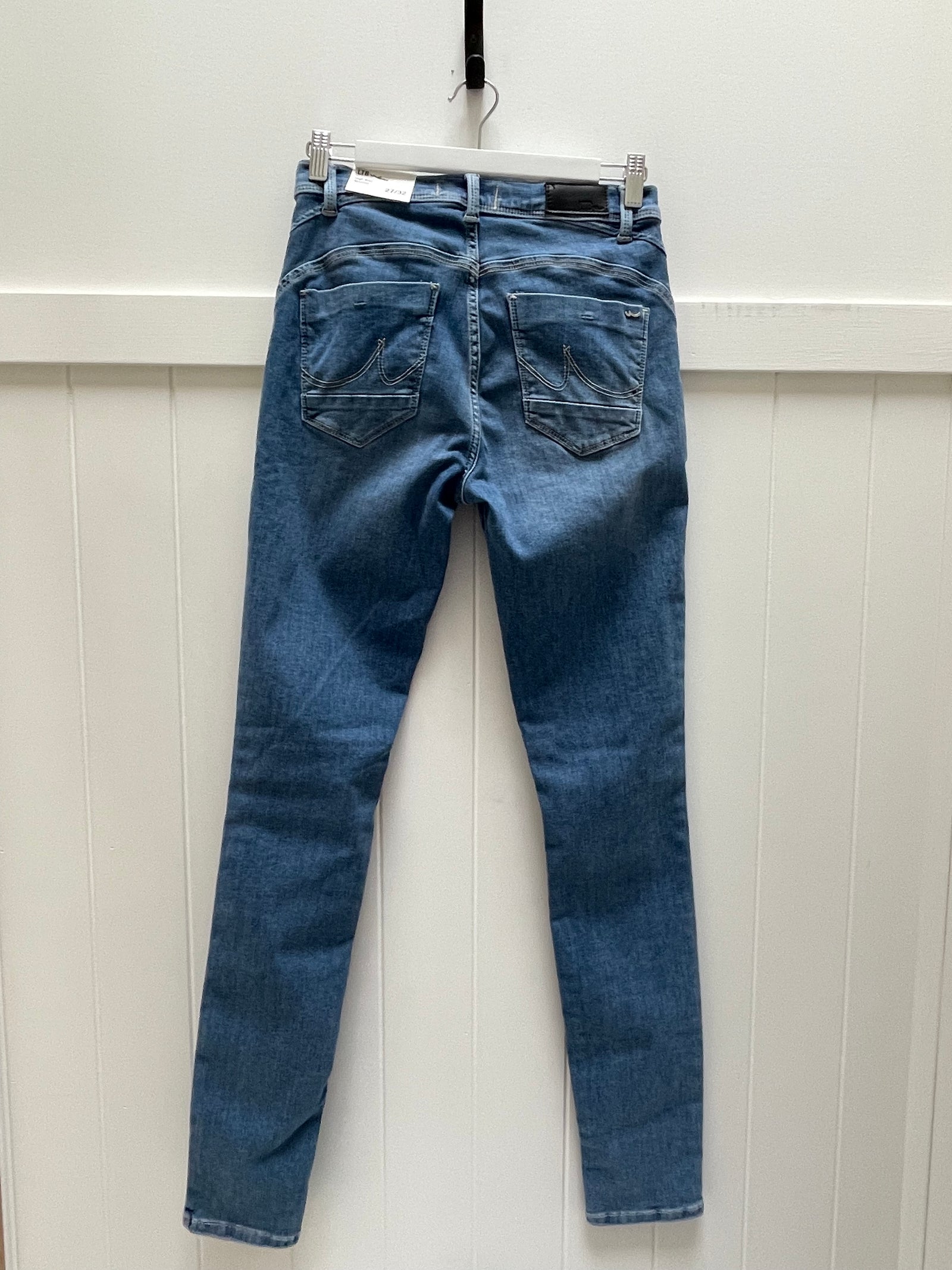 LTB Jonna B - Maisha