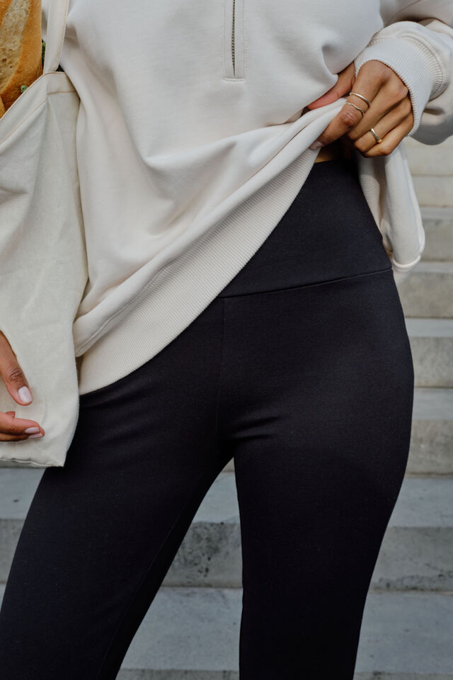 Paige Ponte Bootleg Pant - Black
