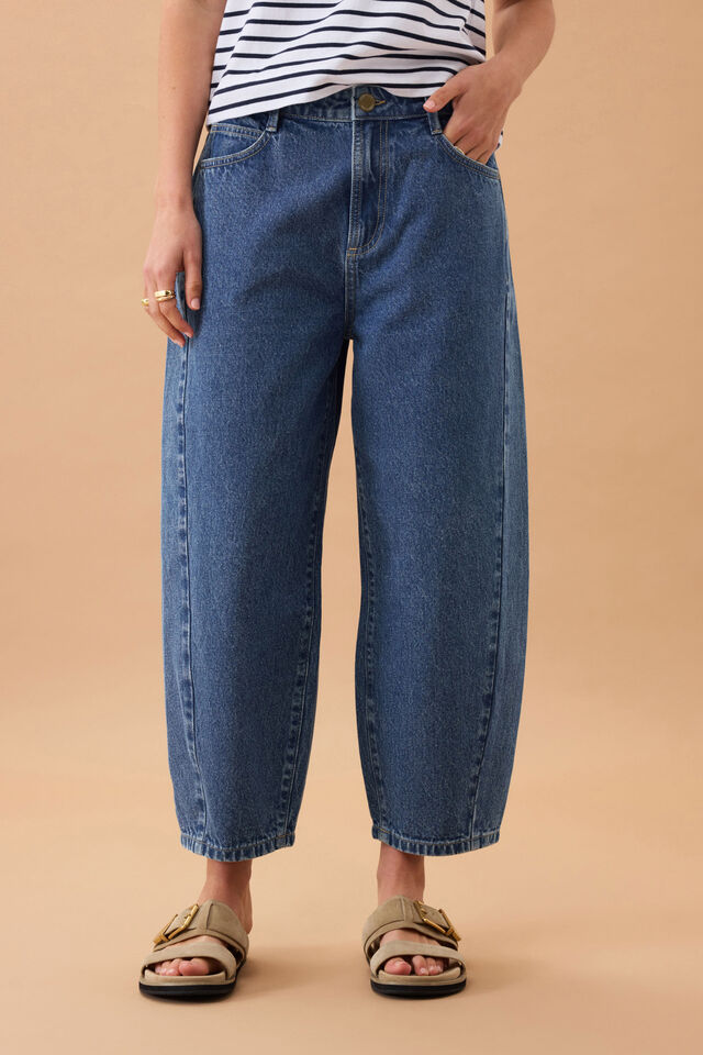 Rigid denim jean