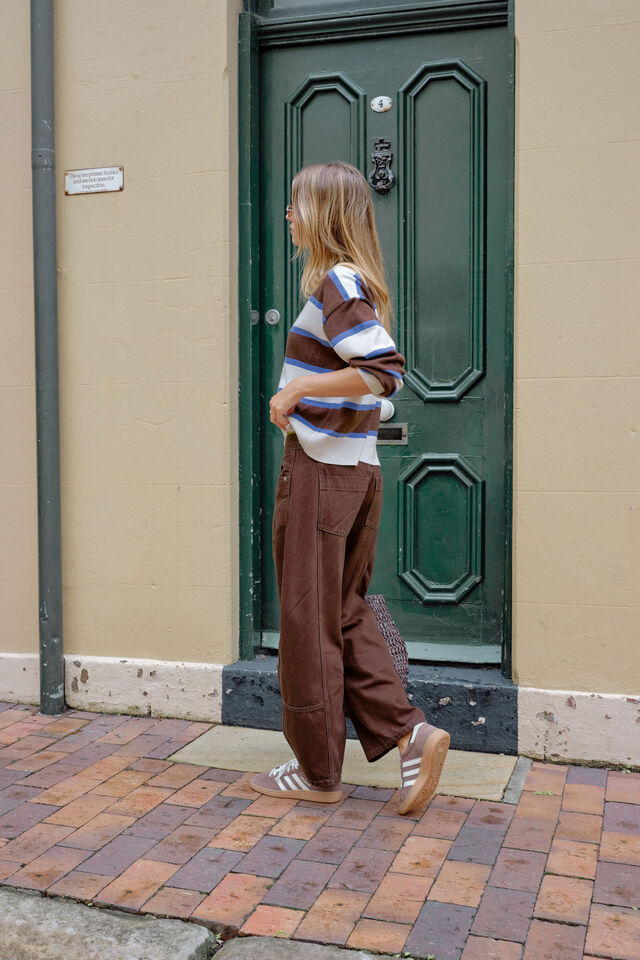 cargo style barrel leg jean