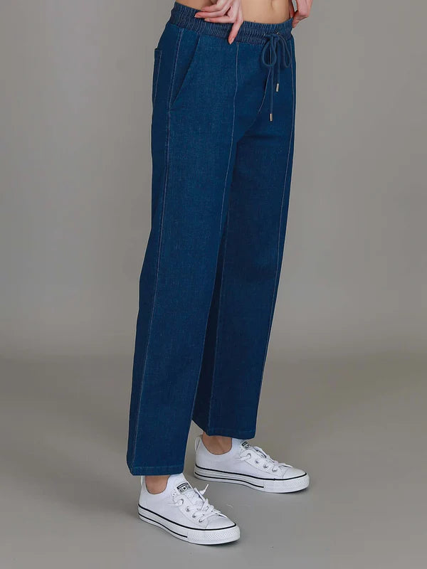 Wide leg jogger jean