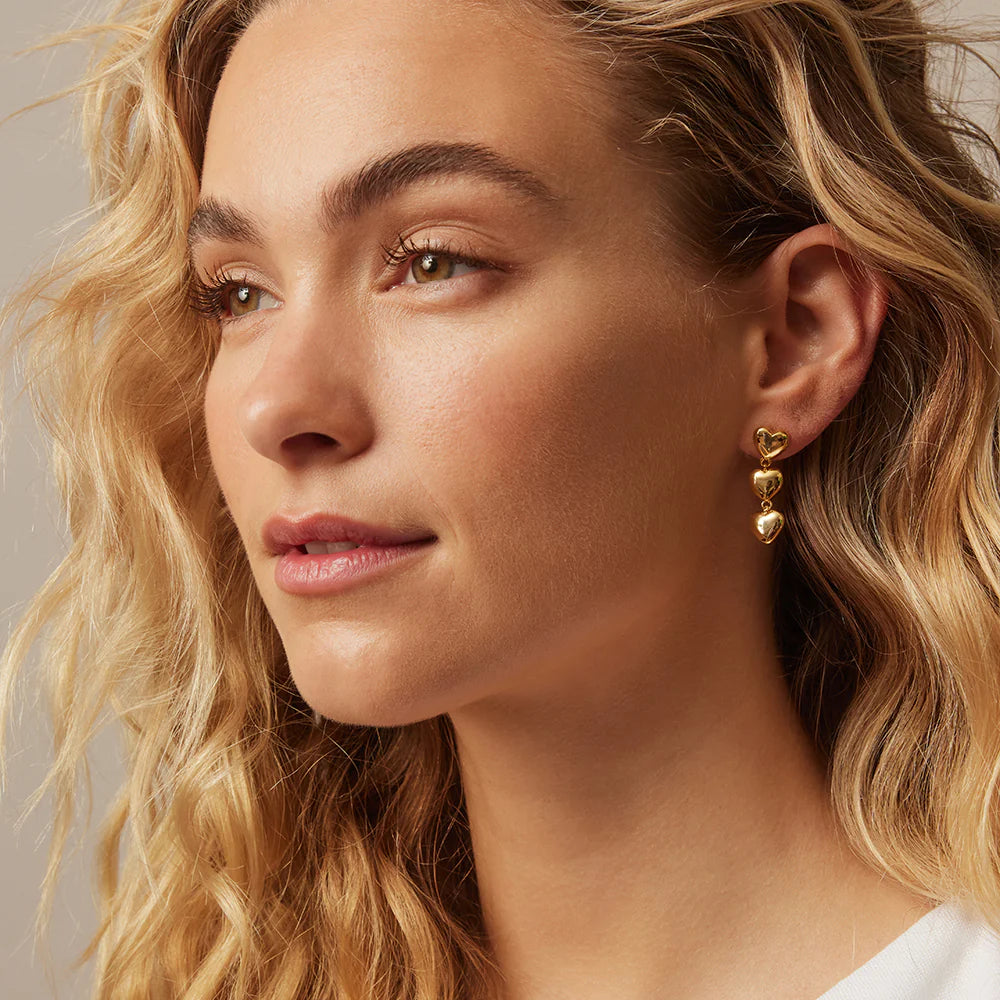 Rheda Heart Earrings: Gold
