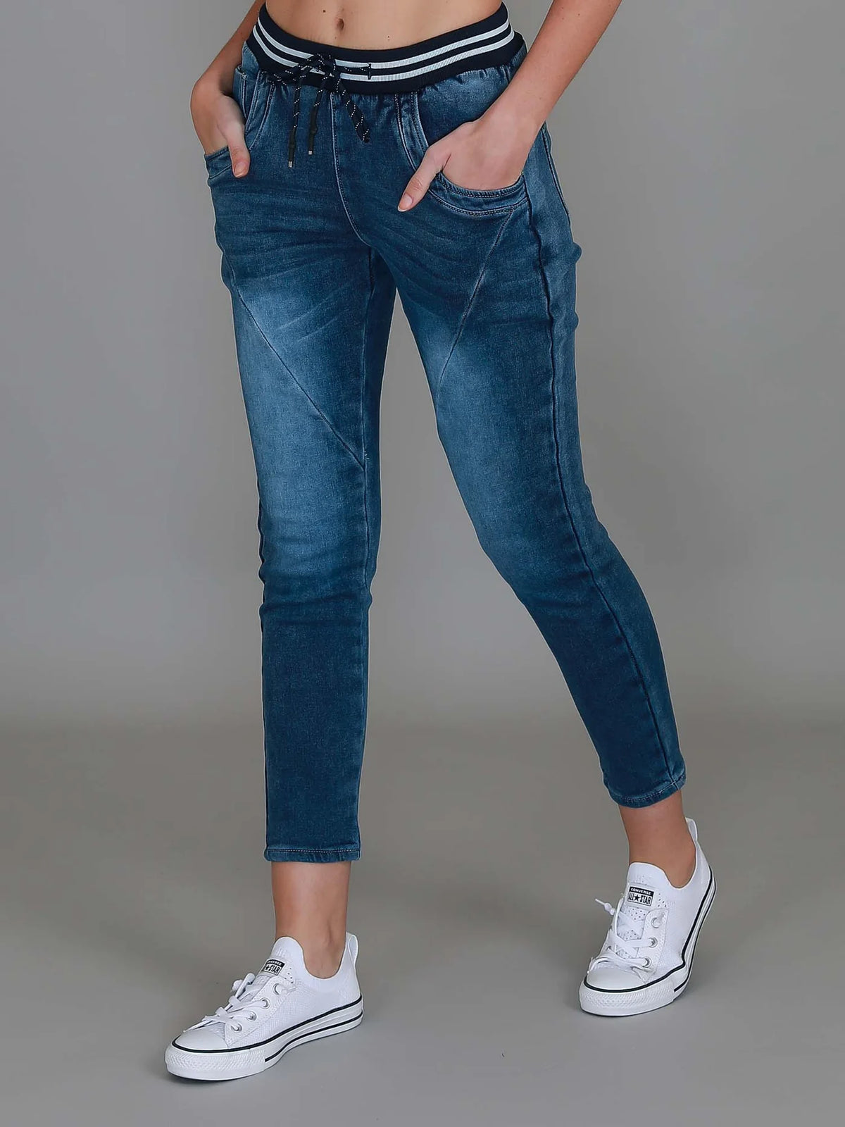 Stretch denim jean
