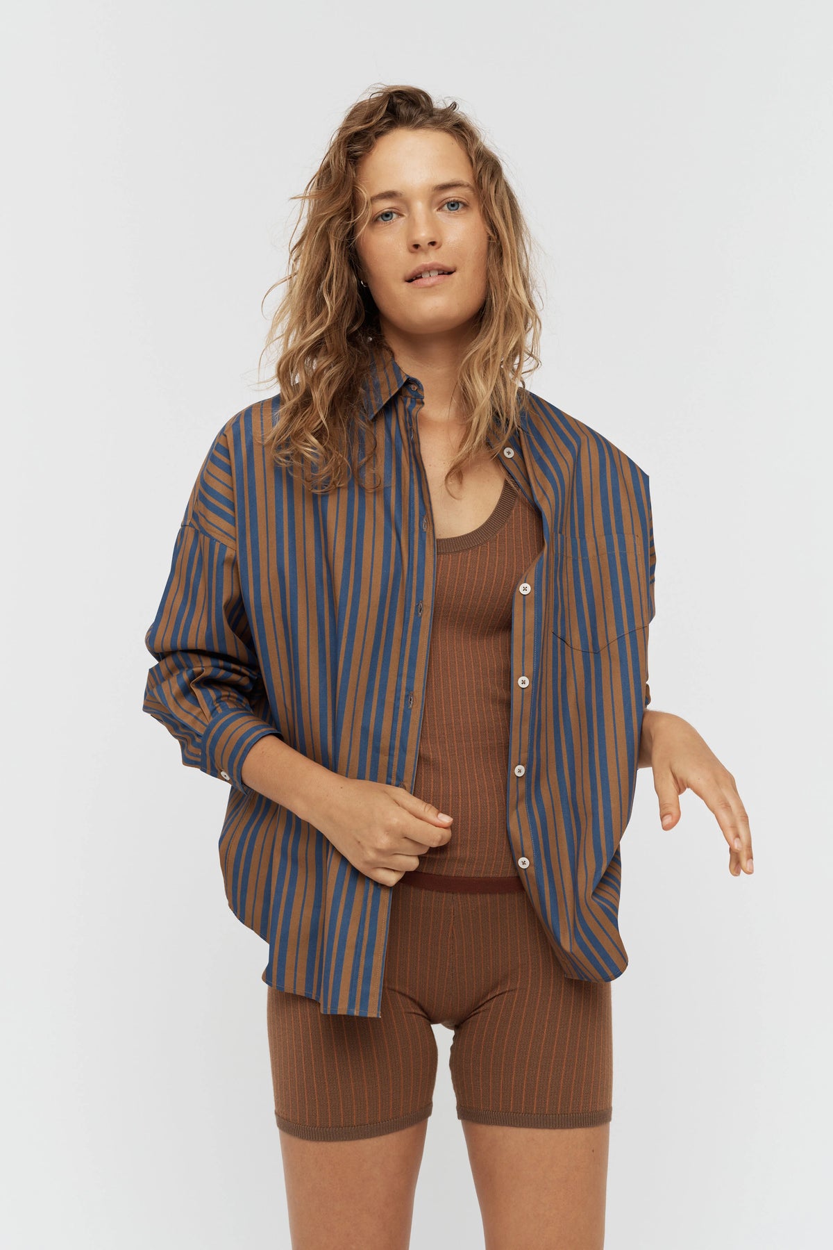 Chiara Classic Shirt - Dark Indigo/Caramel