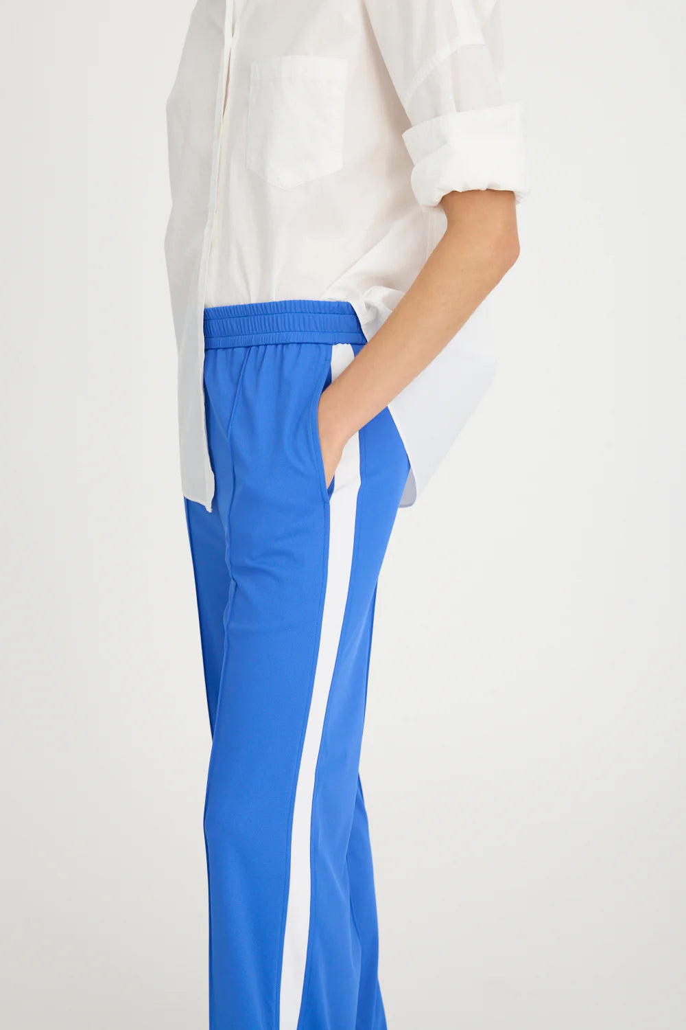 Breakline Jogger - Ink-Blue/ White