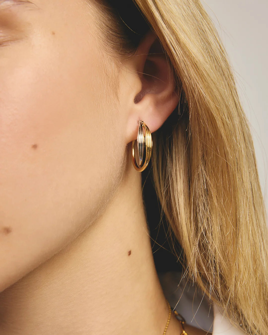 Jolie &amp; Deen hoops