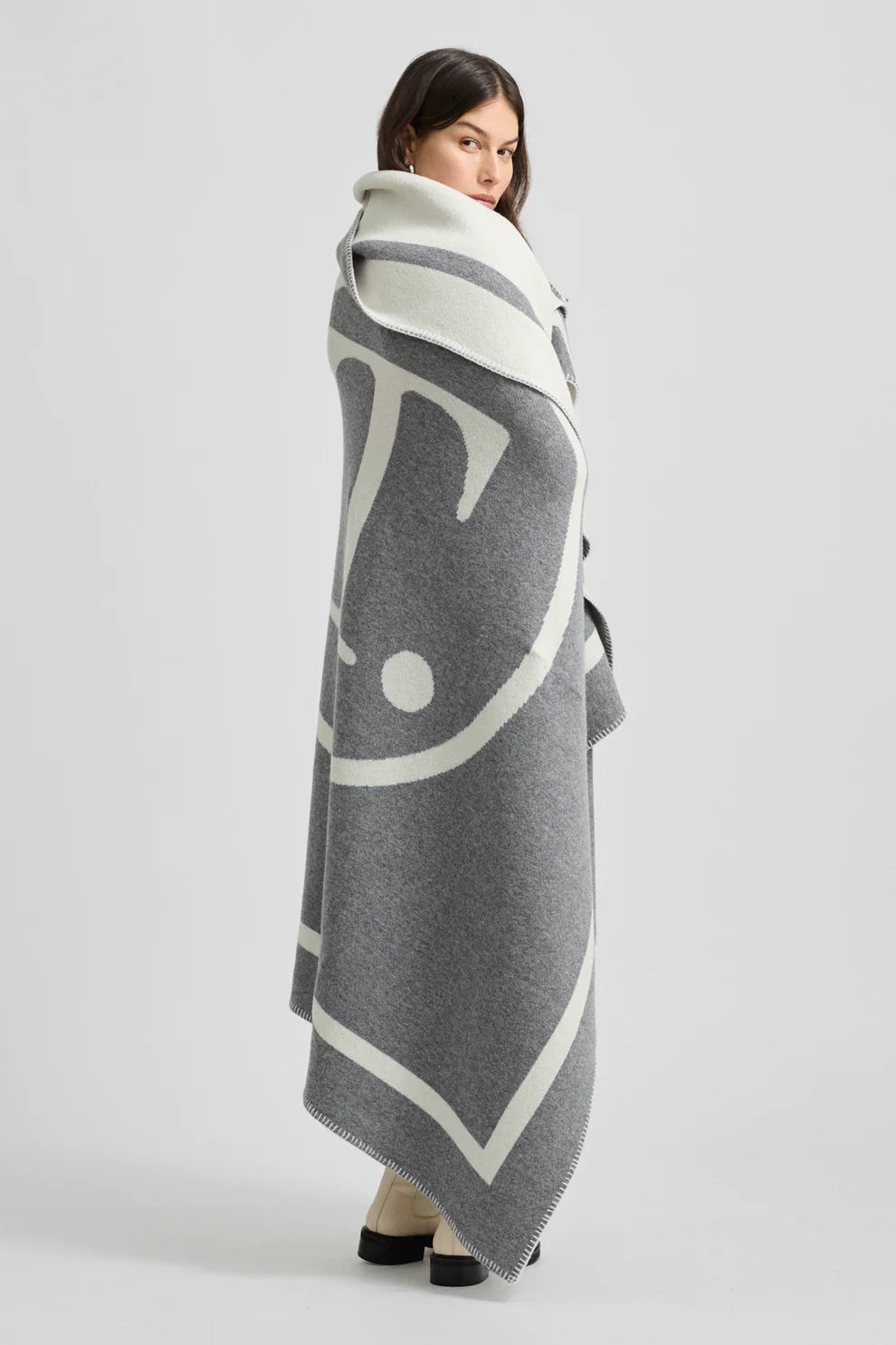 Logo Blanket - Mid Grey
