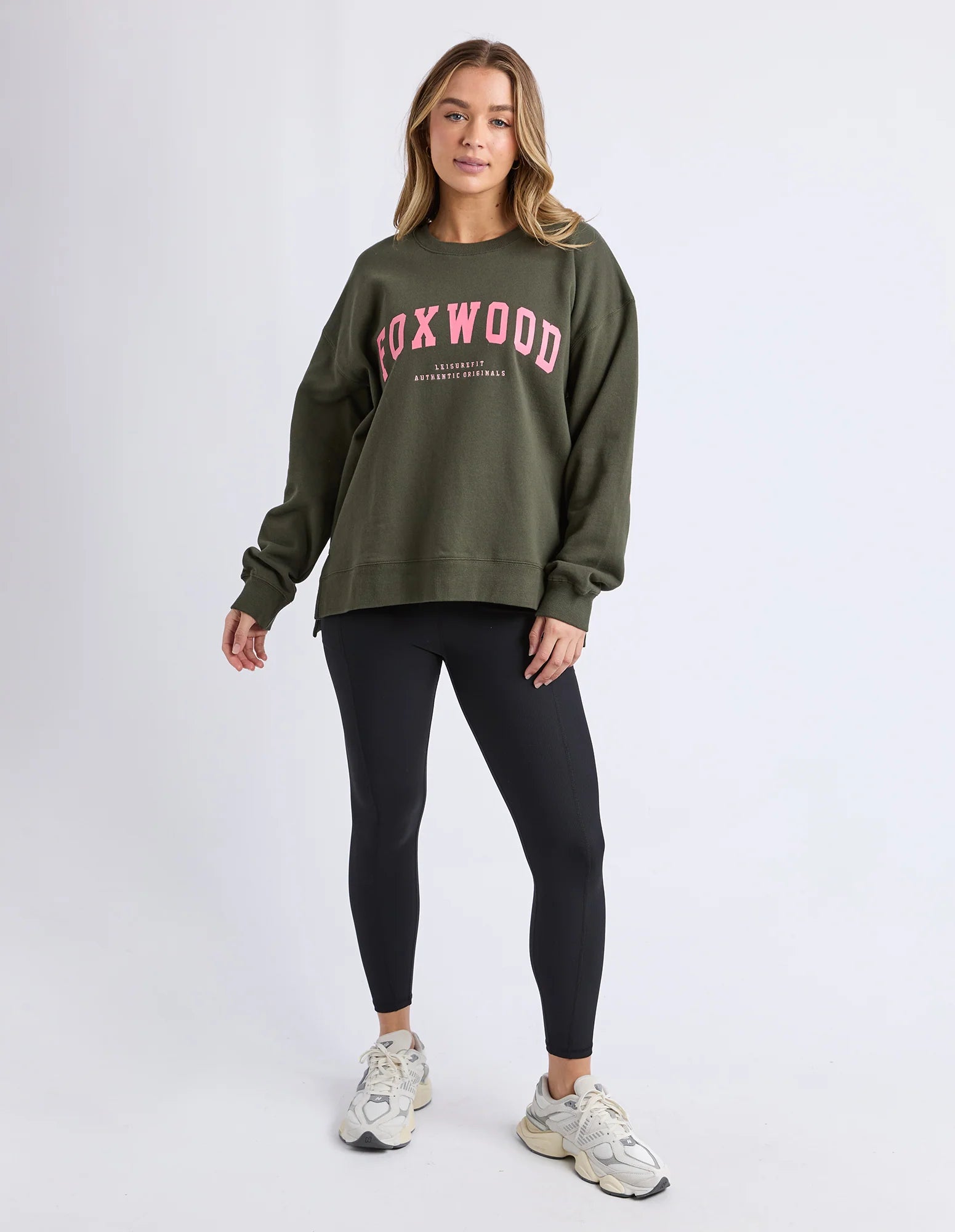 Interval Crew - Dark Khaki / Coral