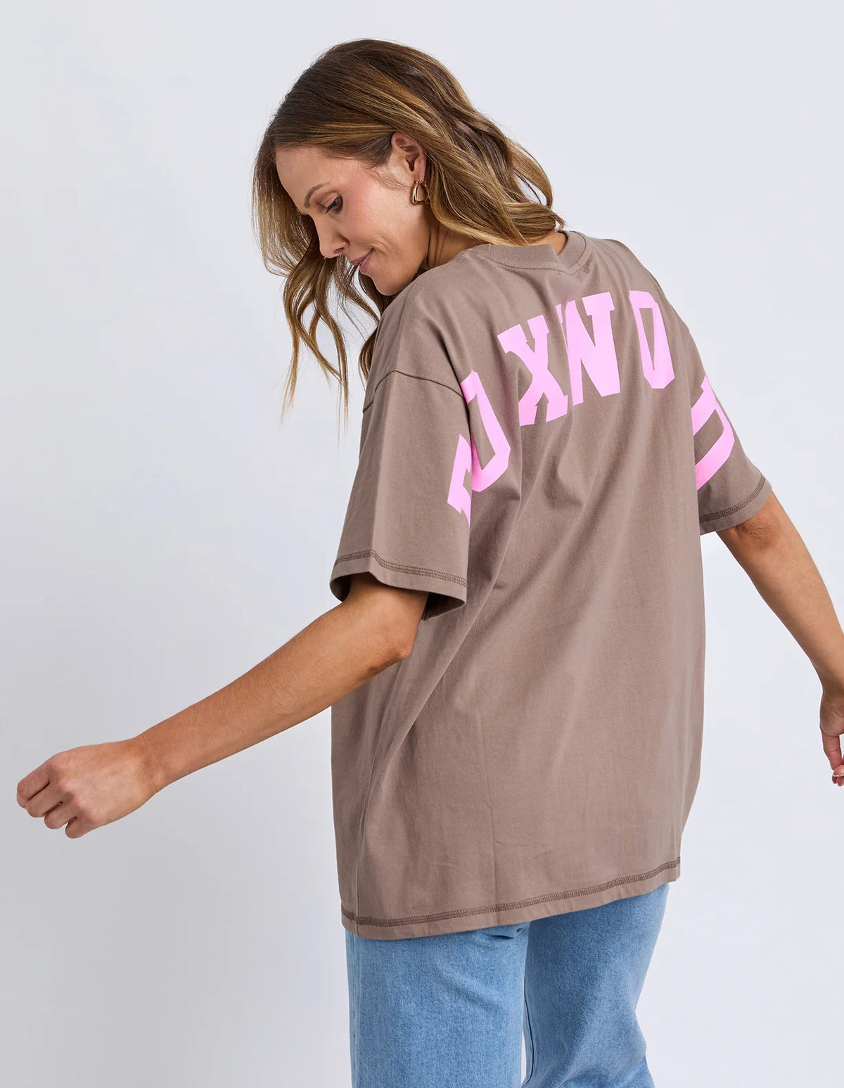Interval Tee - Brown/Bright Pink