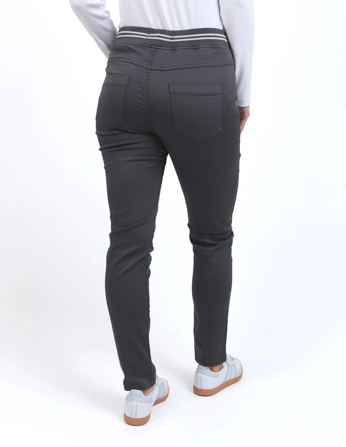 Sylvia Jogger - Charcoal