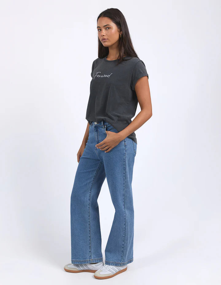 Short Sleeve Curved Hem Tee