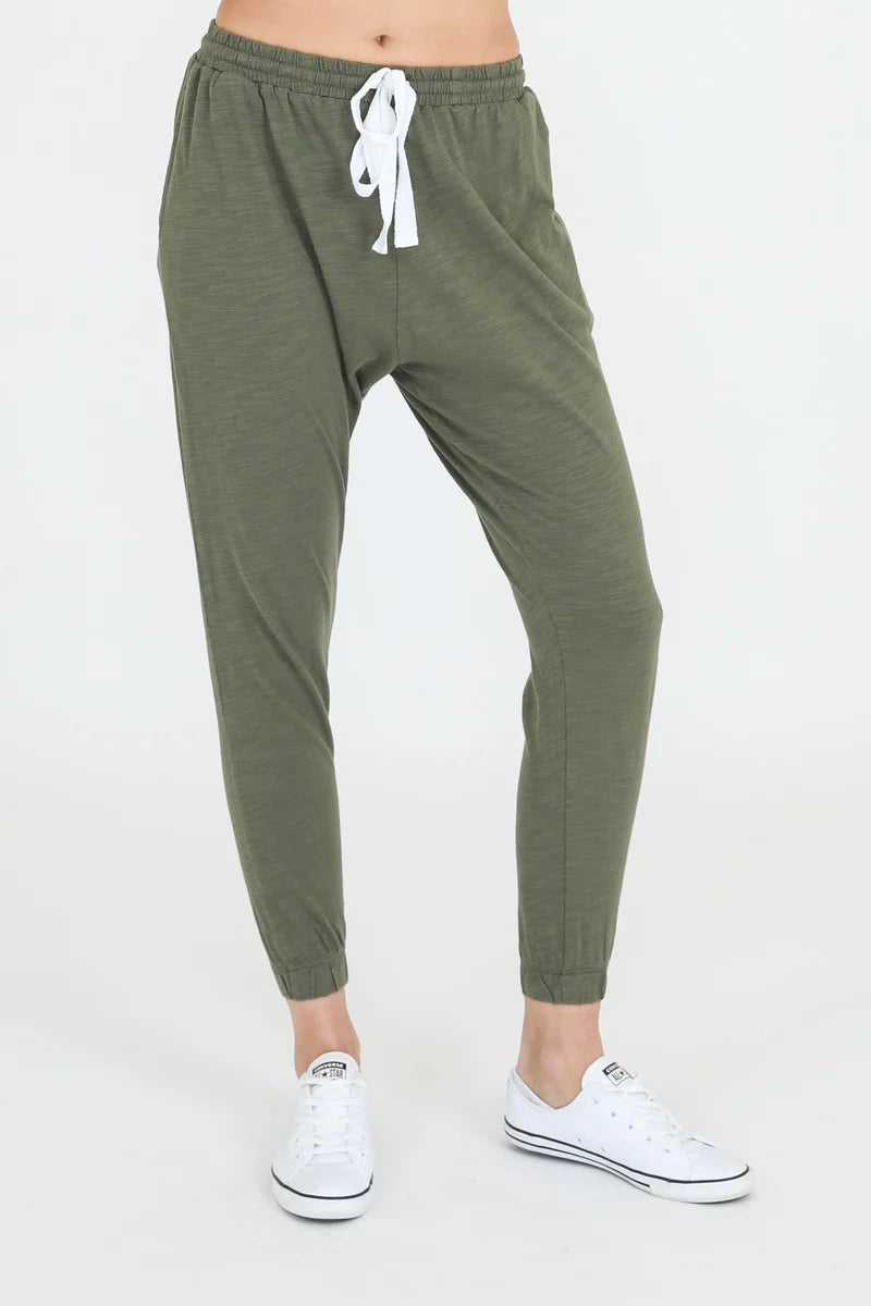 Green jogger 2025 pants womens