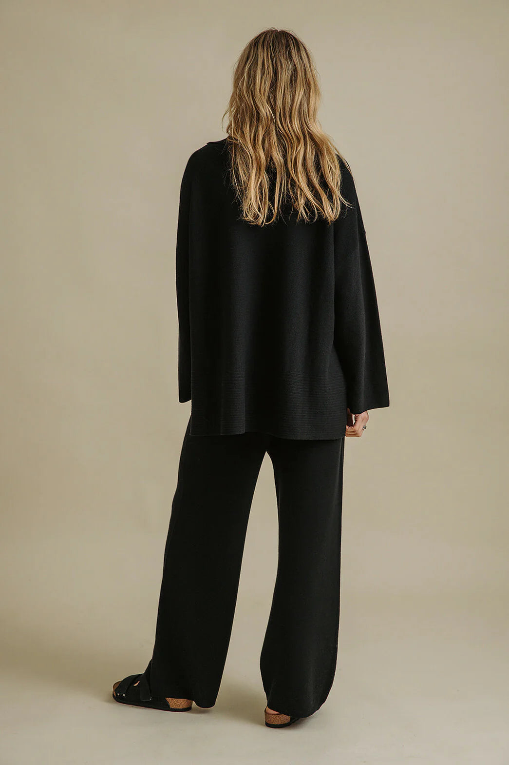 Grace Collard Pullover - Black