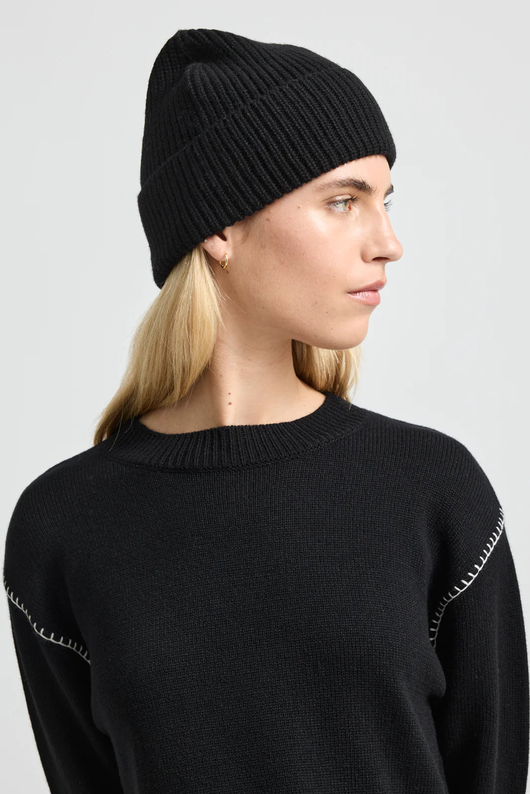 Rib Knit Beanie - Black
