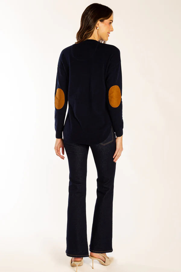 Curved hem crew neck knit