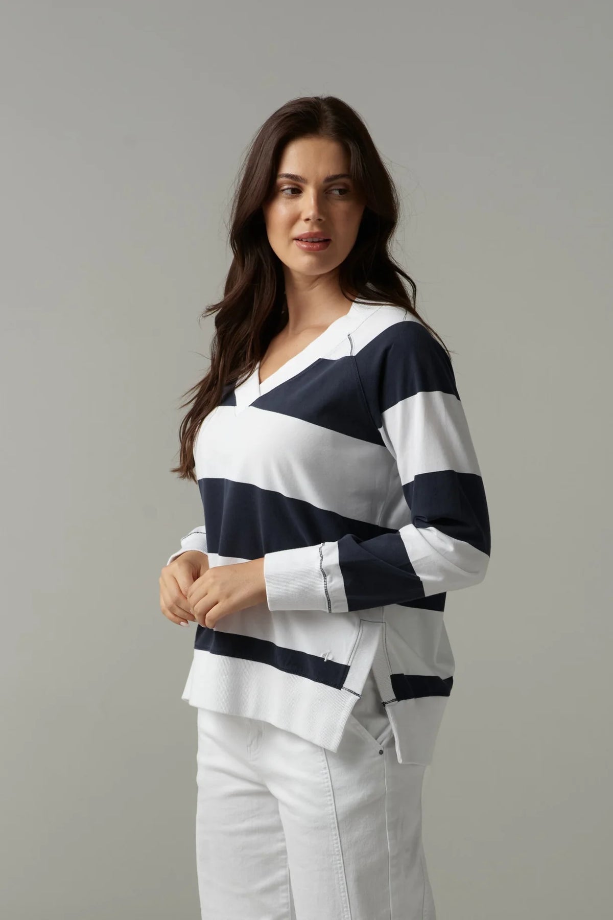 Rugby V Neck Sweater - White/Parisian Navy