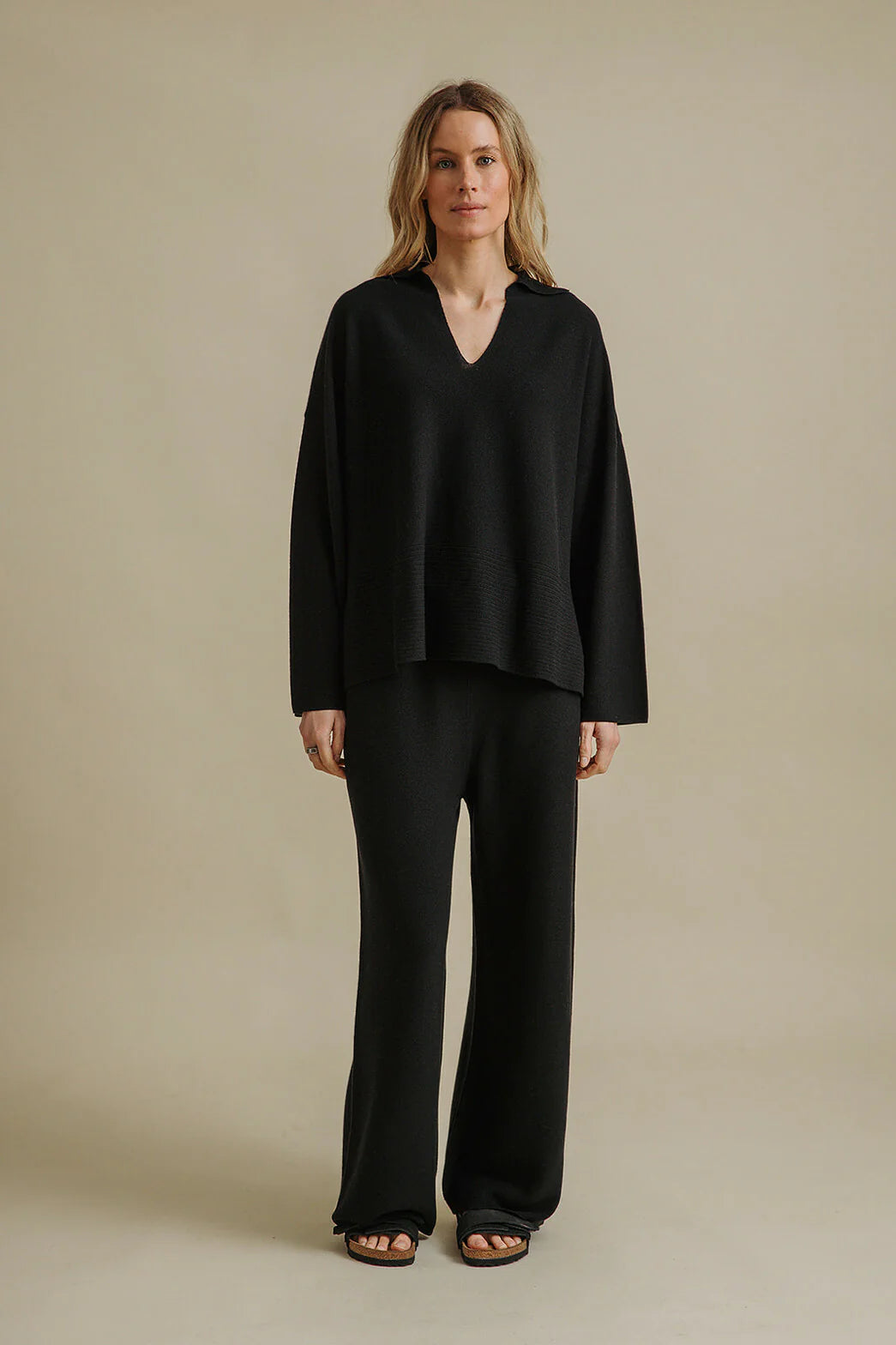 Grace Collard Pullover - Black