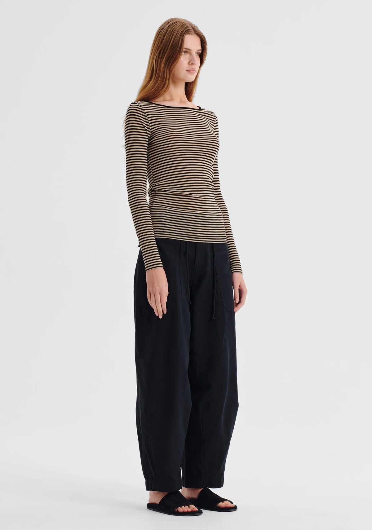 Morri Merino Round Neck - Birch/Black
