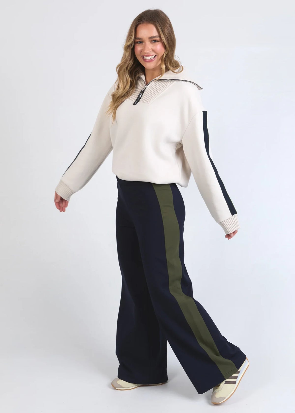 Juno Pant - Navy with Green