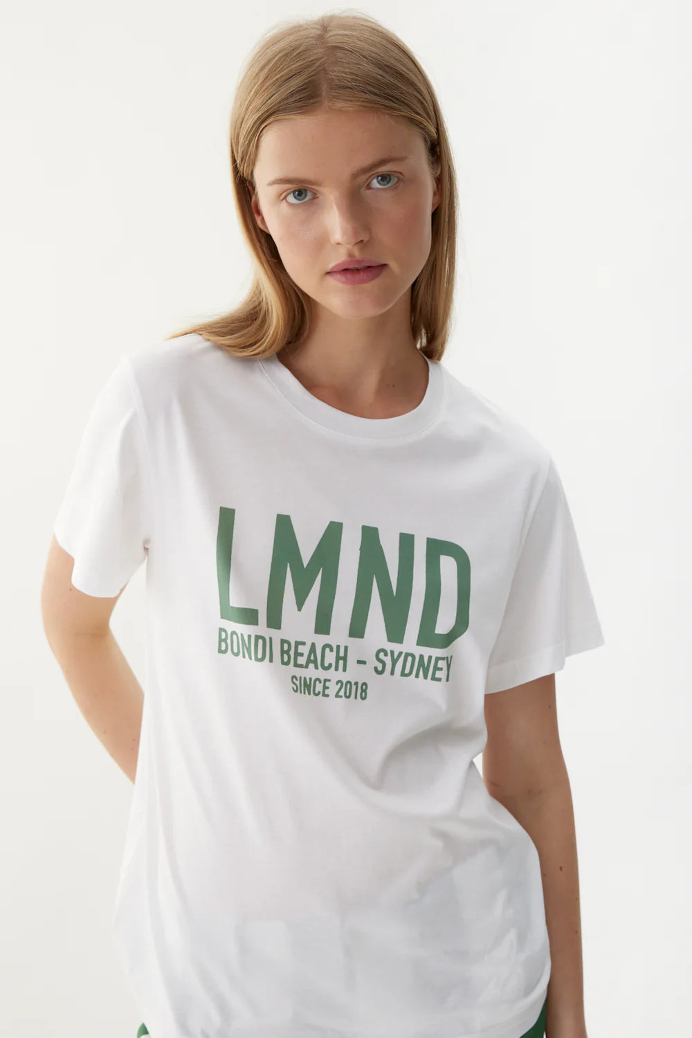 LMND T-shirt - White / Dark Verde