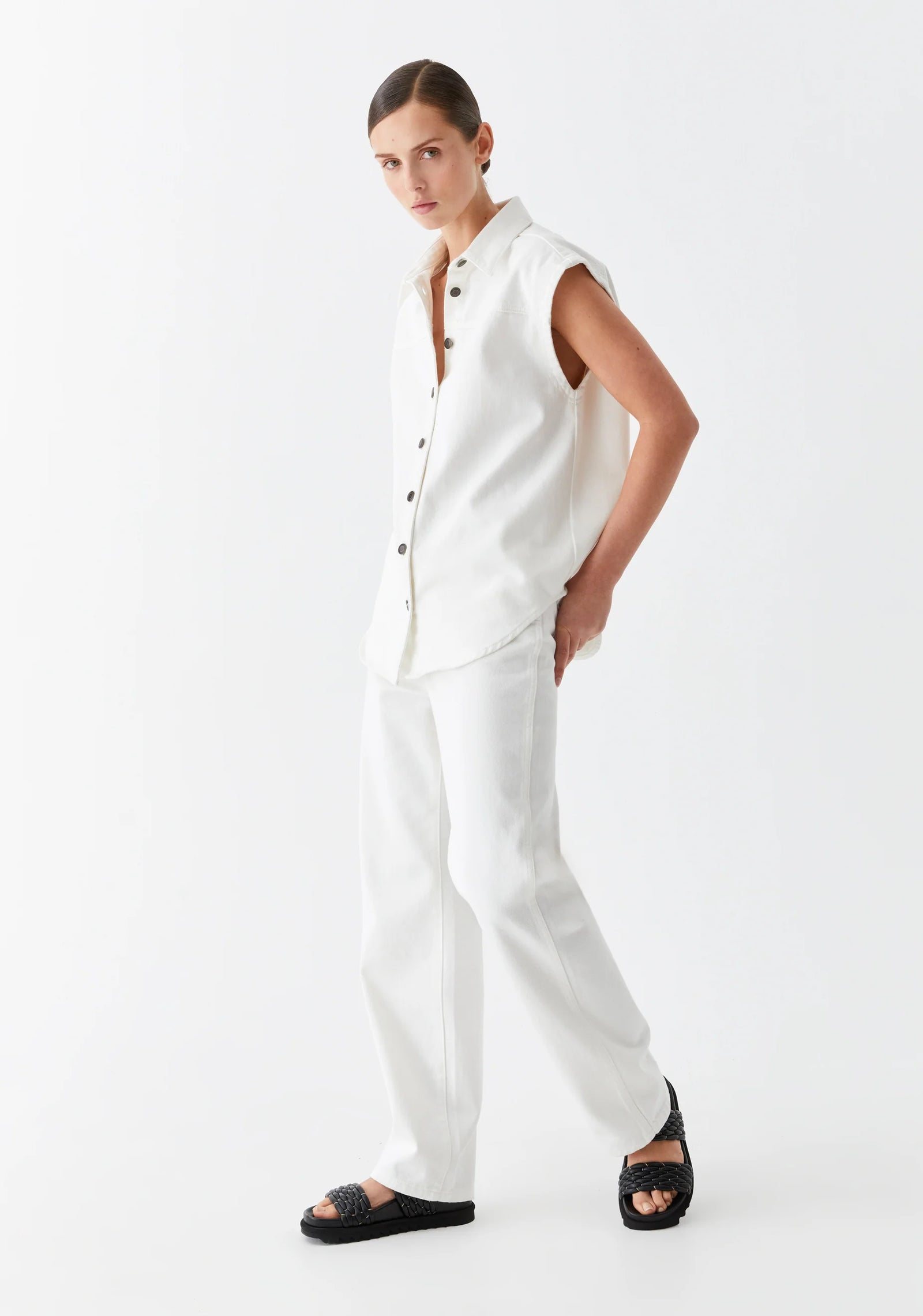 Theo Denim vest in white