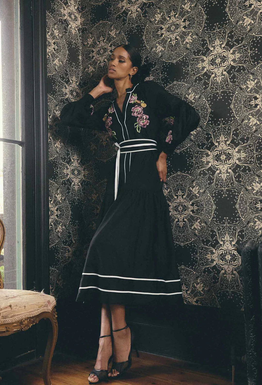 Catalina Embroidered Cotton Silk Dress - Black Flores