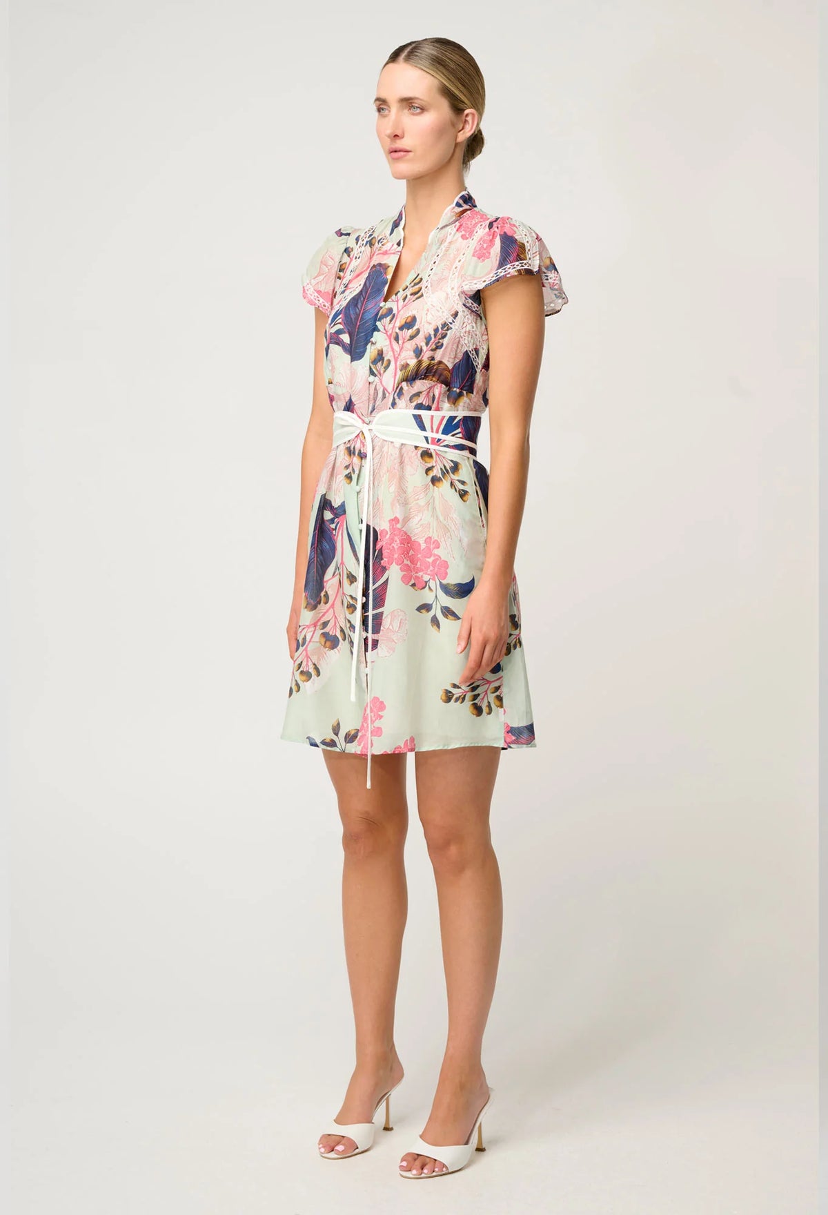 Nisreen Embroidered Dress - Oasis Flora