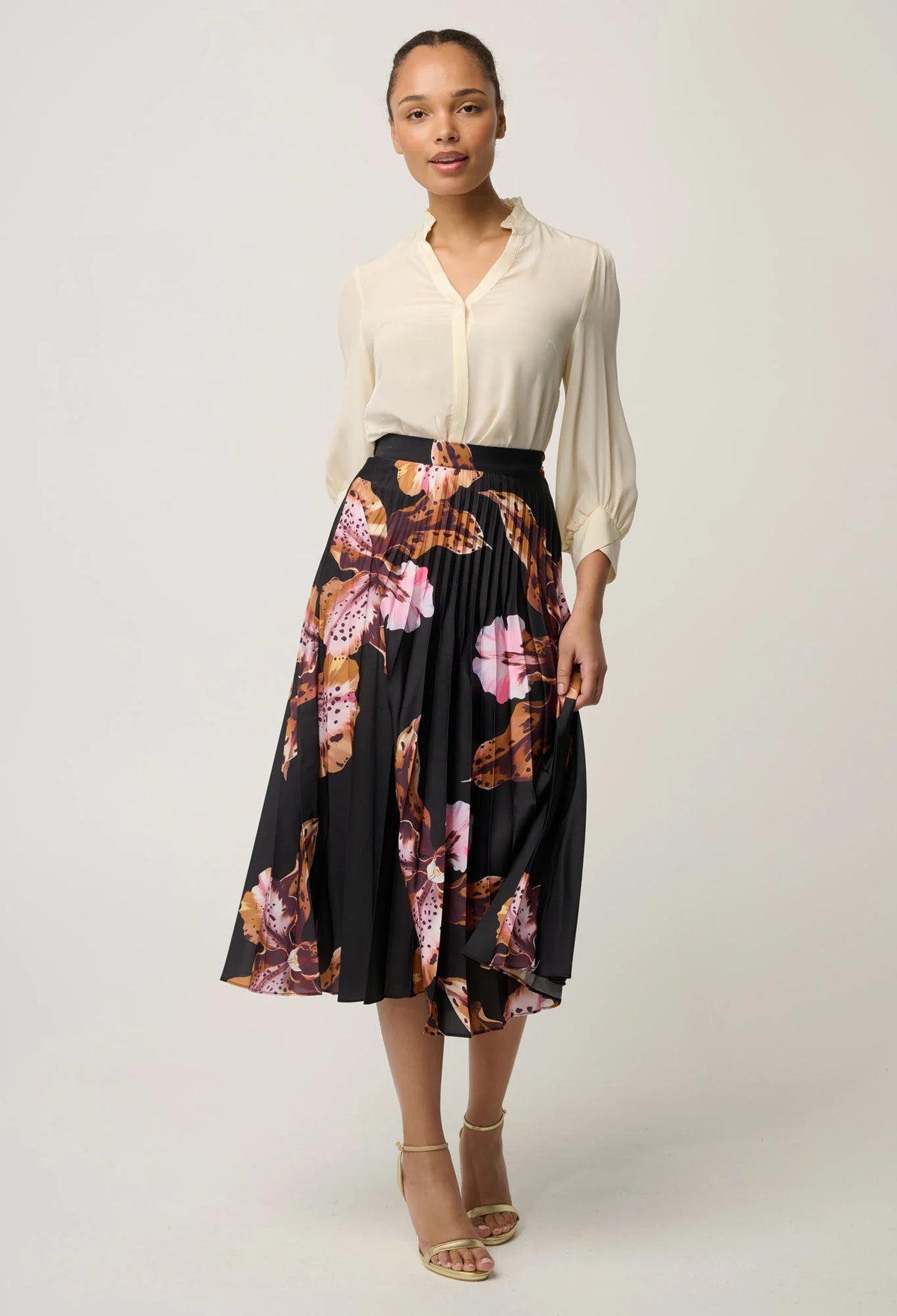 Iris Pleated Polyester Skirt in Sunset Orchid
