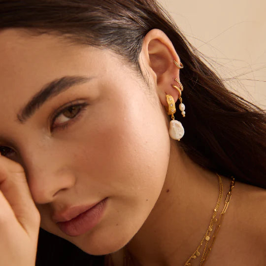 Murkani Cosmic Love Medium Earring With Pearl