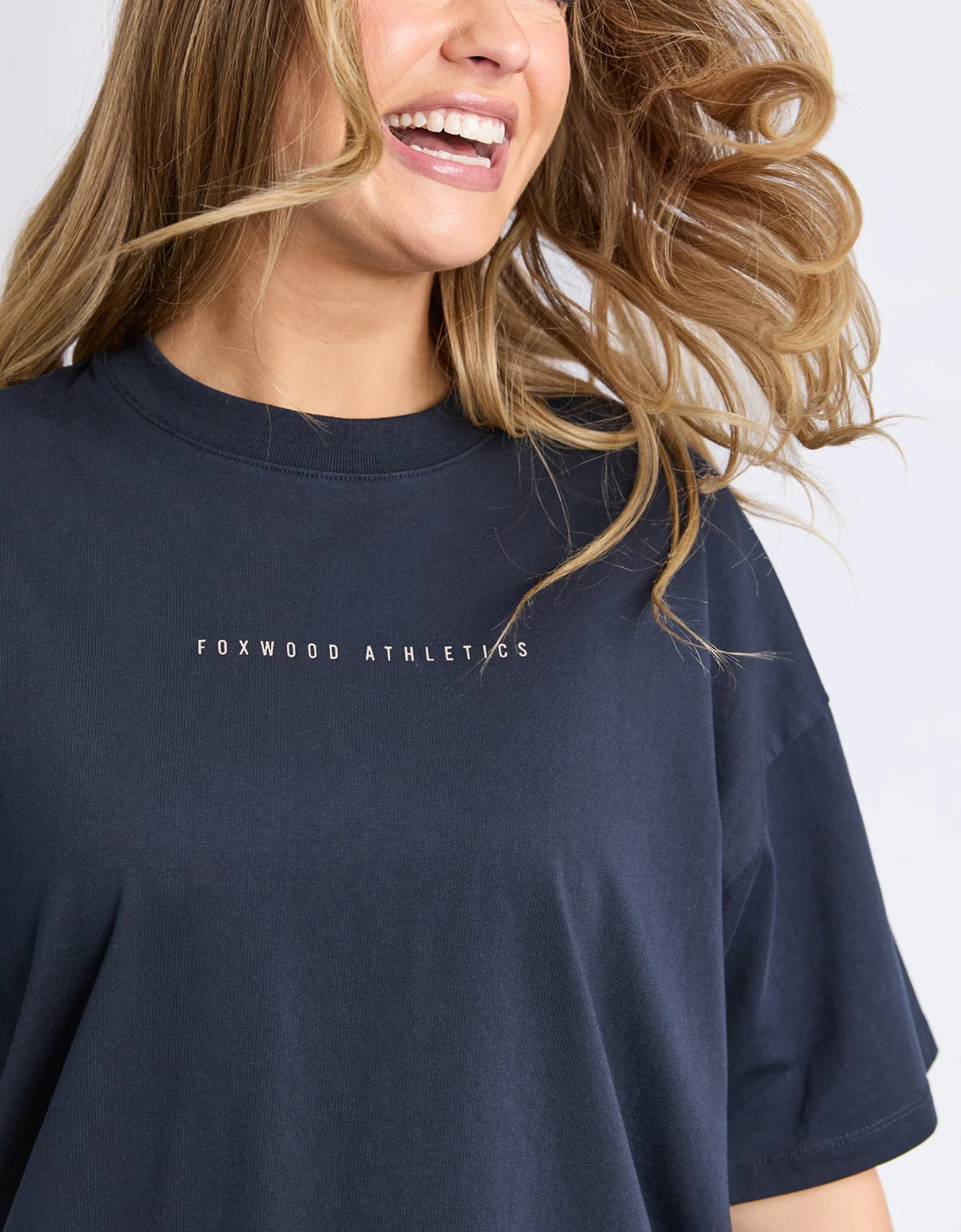 navy crew neck tee