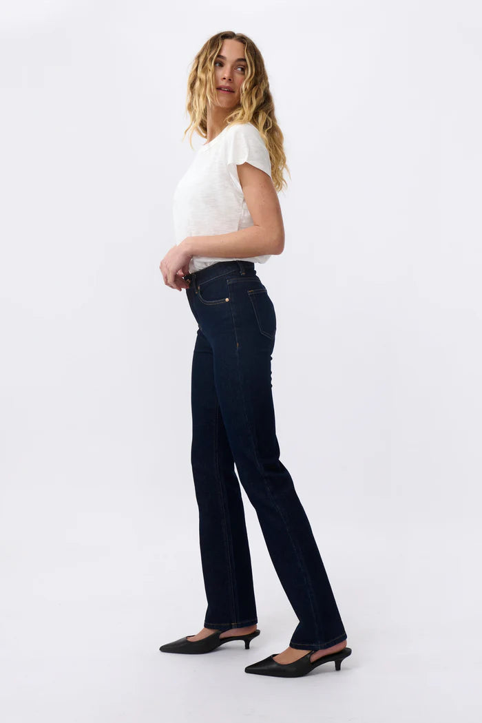 Slim leg jean