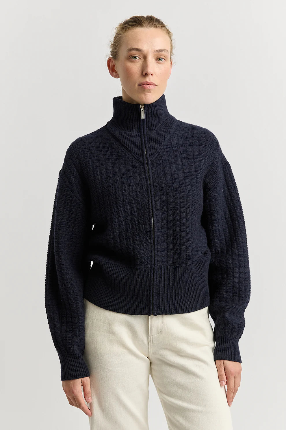 Grid knit zip through