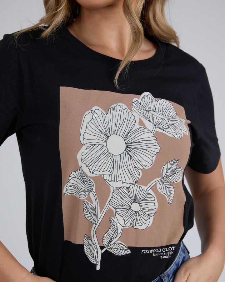 Flower block tee