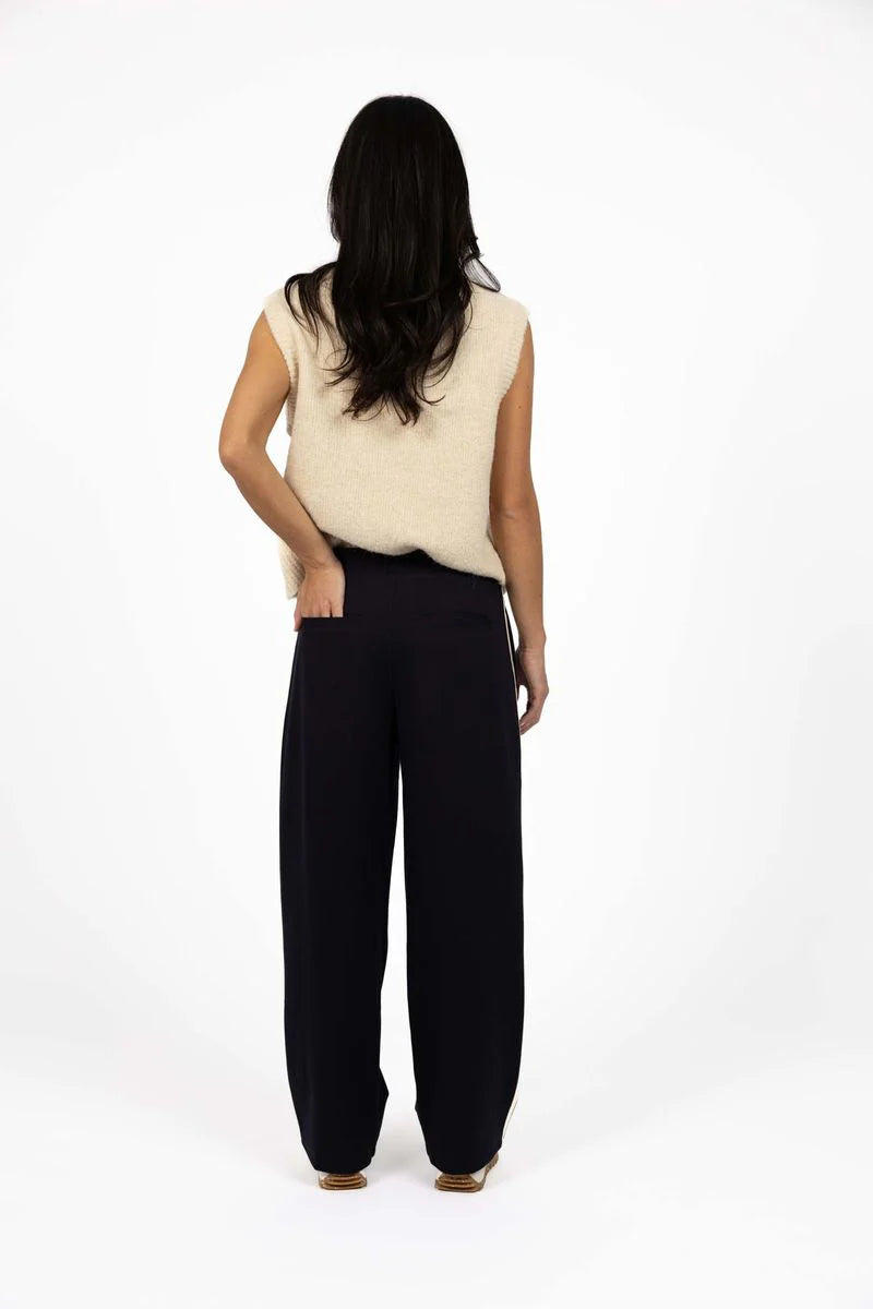 Roca Pant - Black