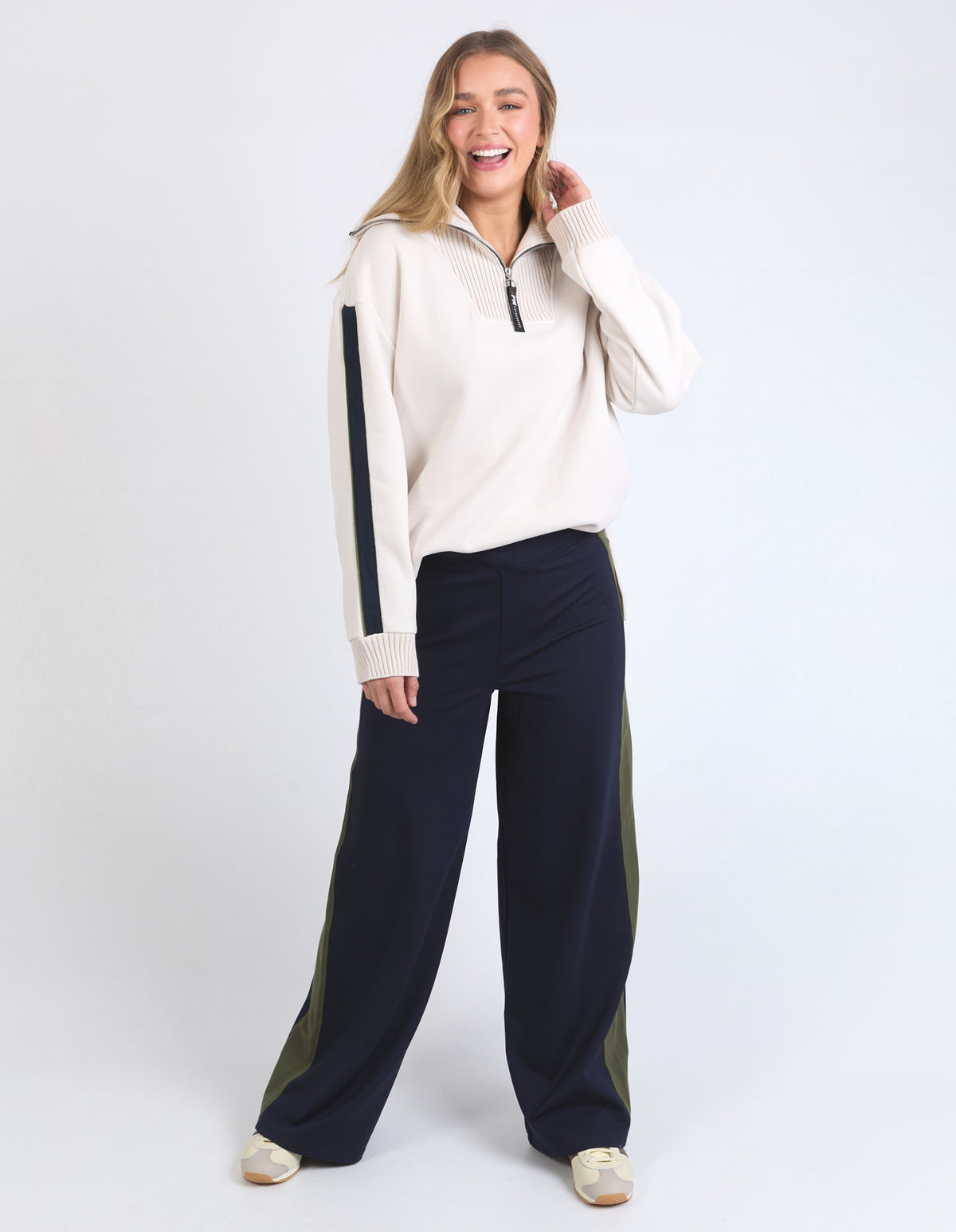 Foxwood Knit Collar Crew