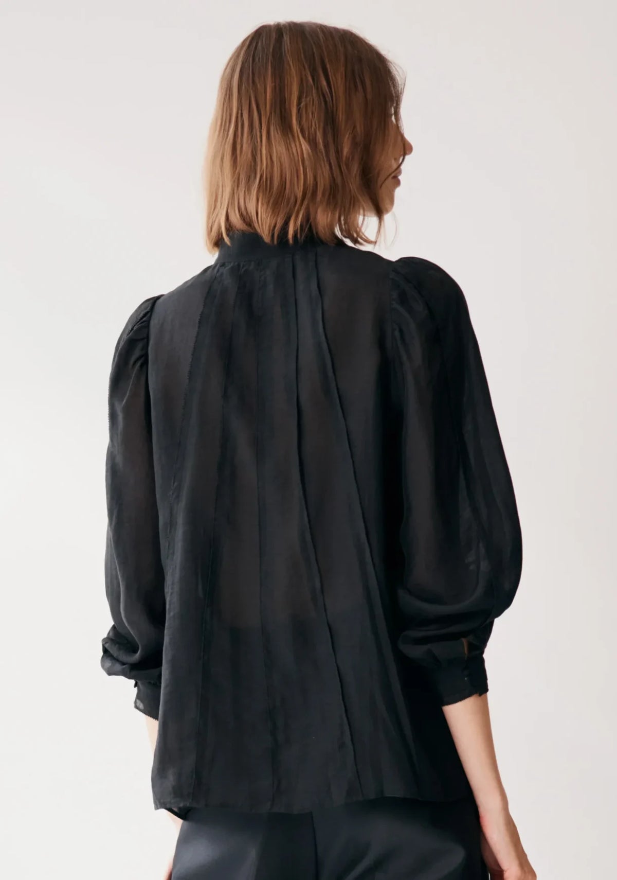Avena Shirt - Black