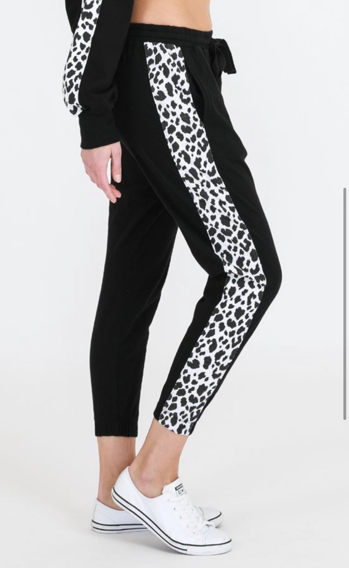 Leopard Contrast Jogger - black