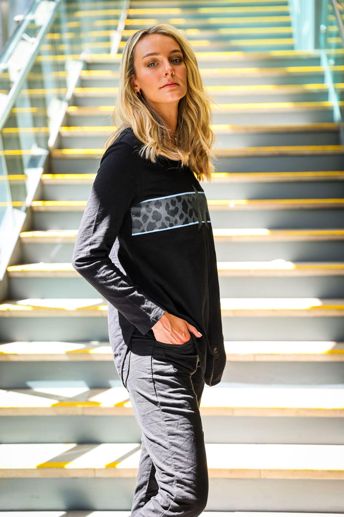 Agnes Star Sparkles with Leopard Band L/S Tee - Black