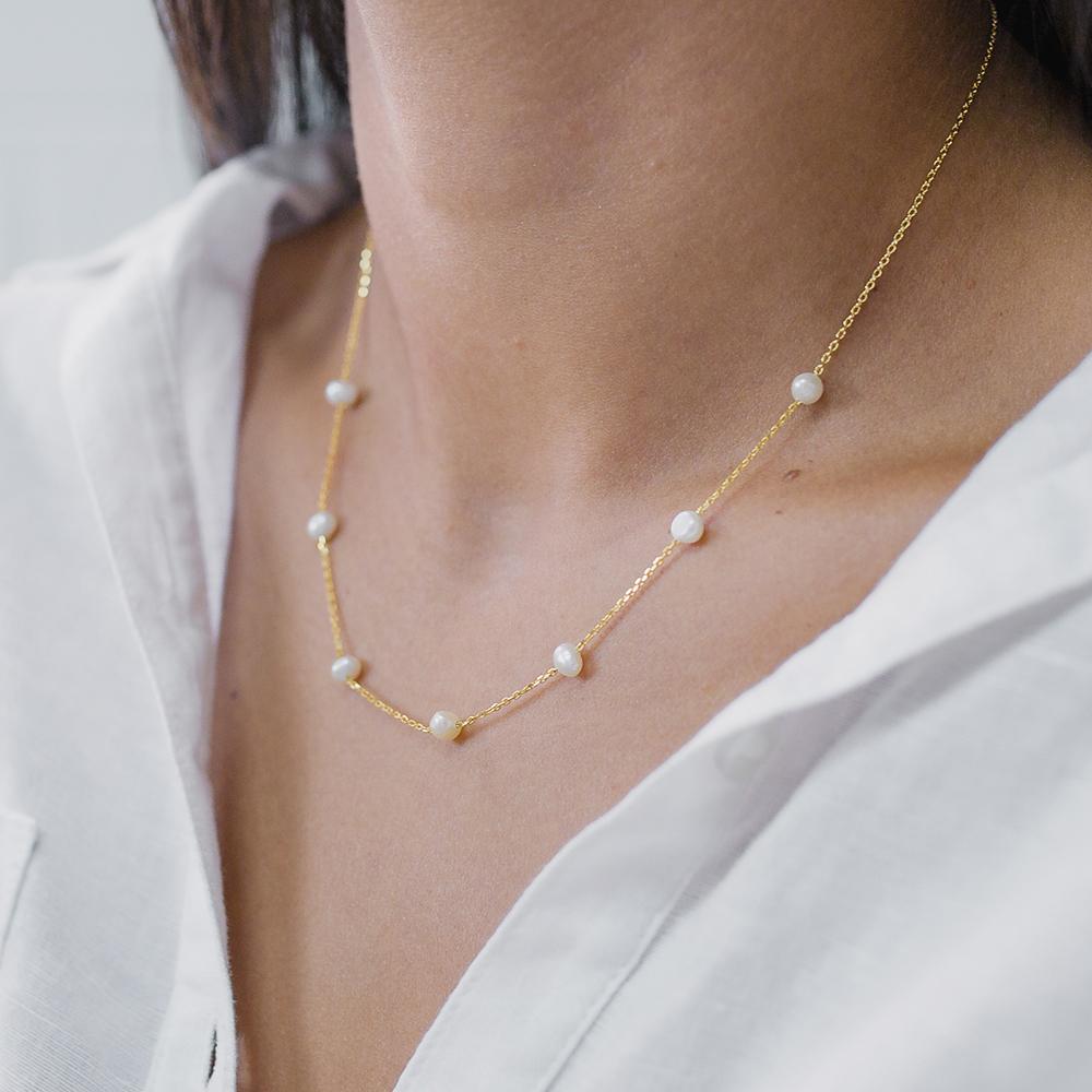 Freshwater pearl necklace