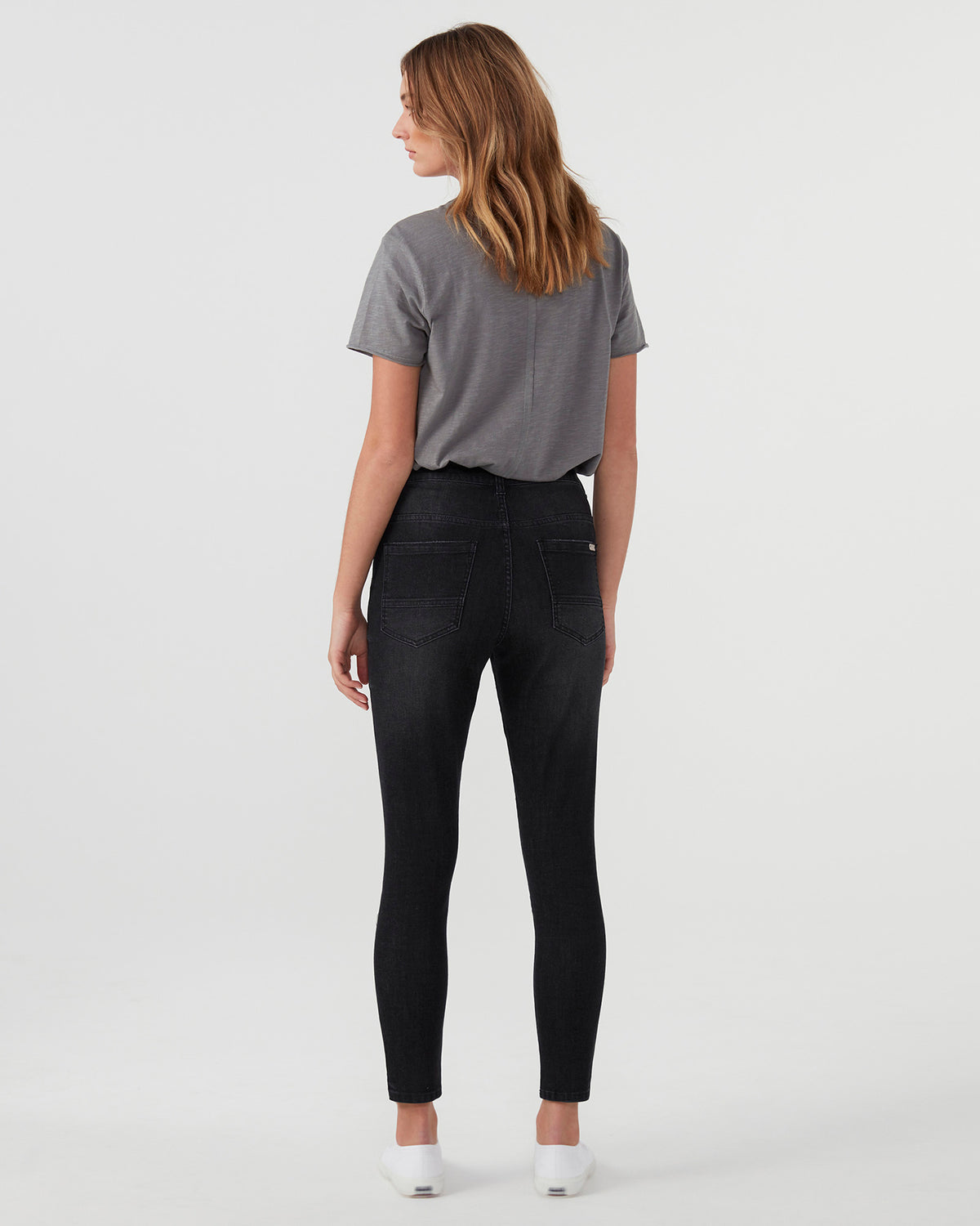 Hi-Skinny Ankle Jean - Black Wash