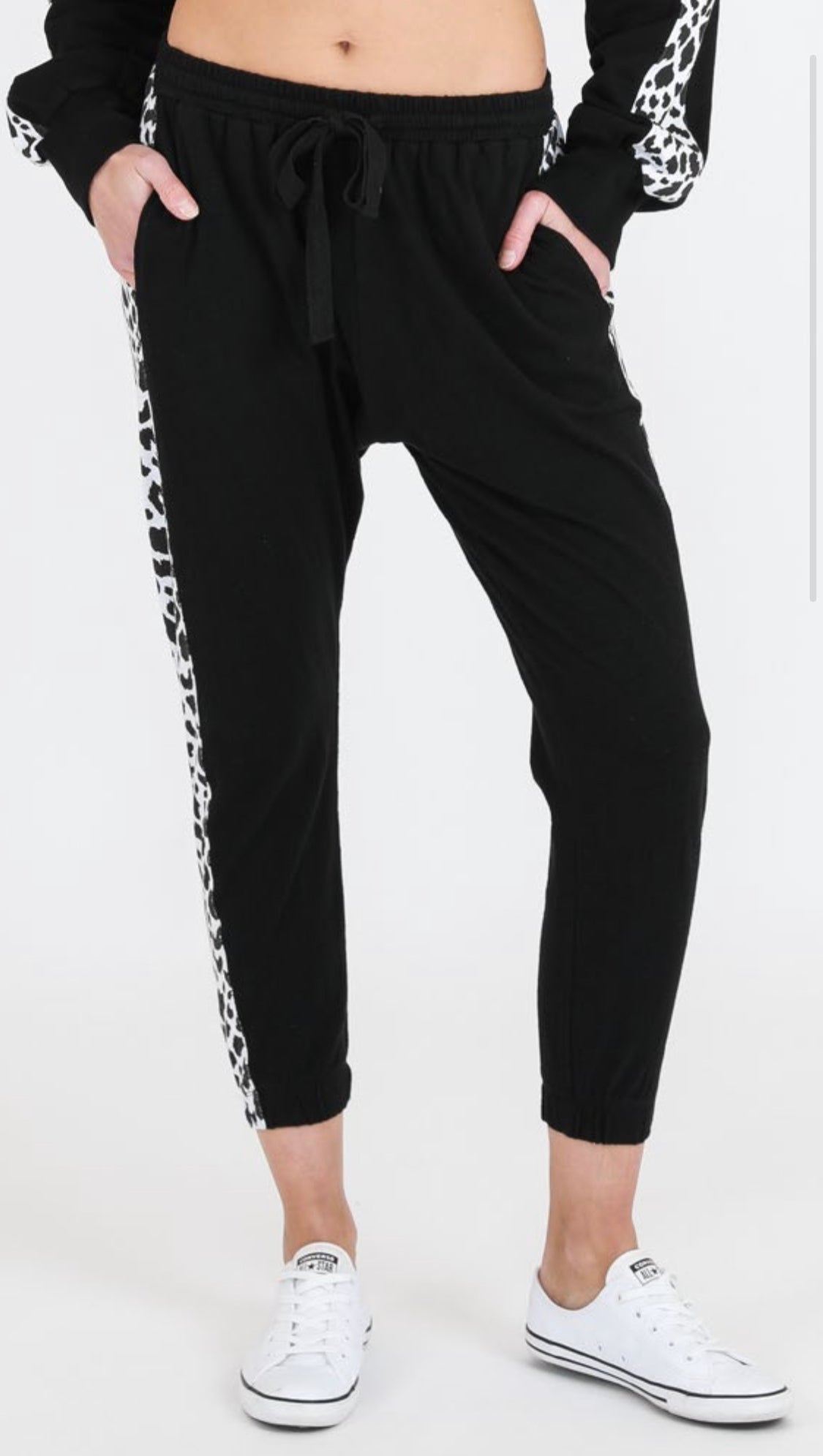 Leopard Contrast Jogger - black